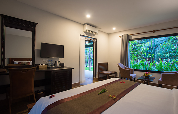 Luxury Family Villa Connecting Room with garden View