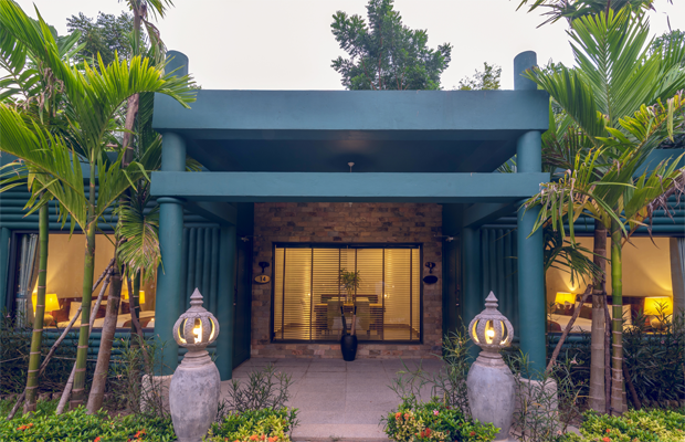 Luxury Family Villa Connecting Room with garden View